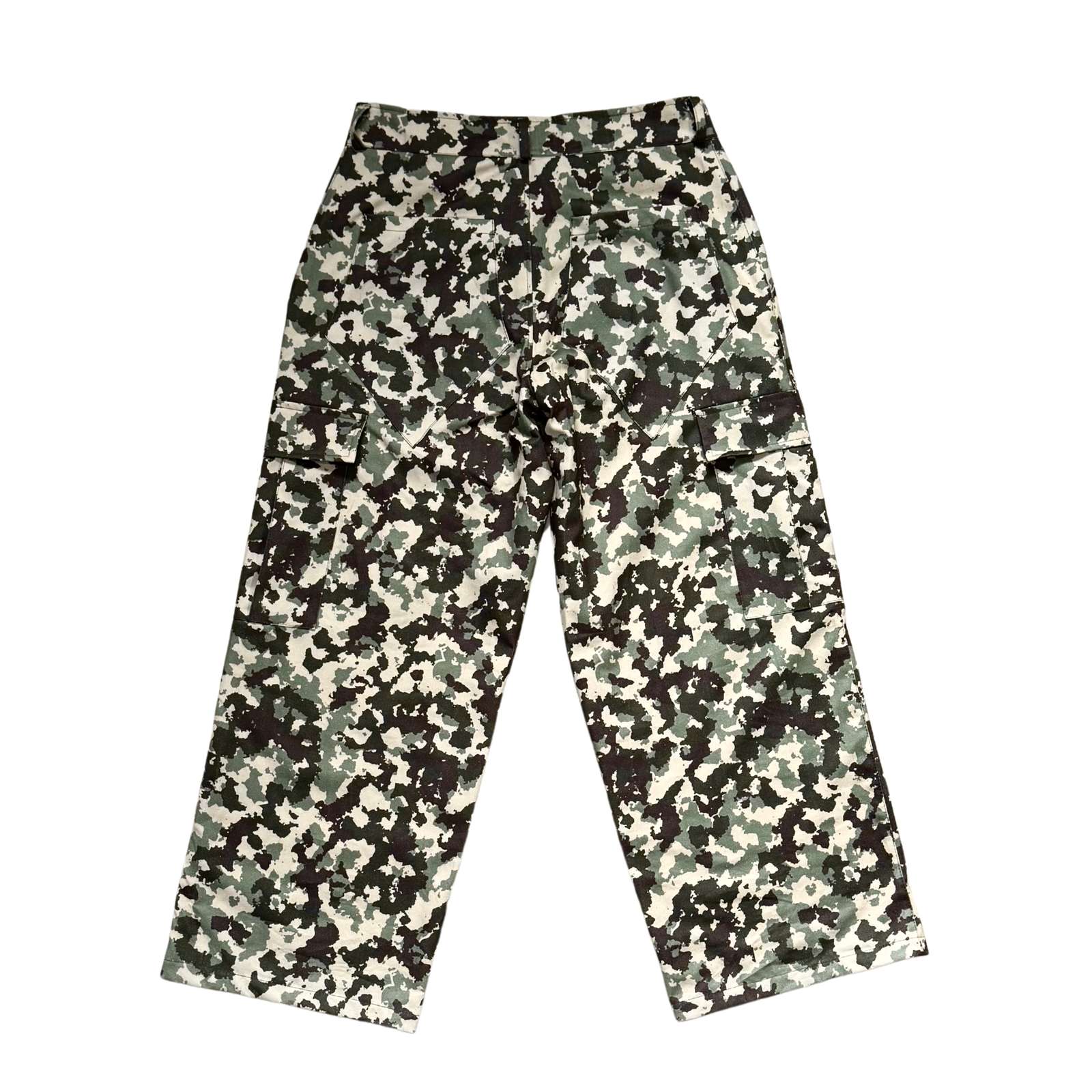 CARGO-CAMO MILITARY TECH