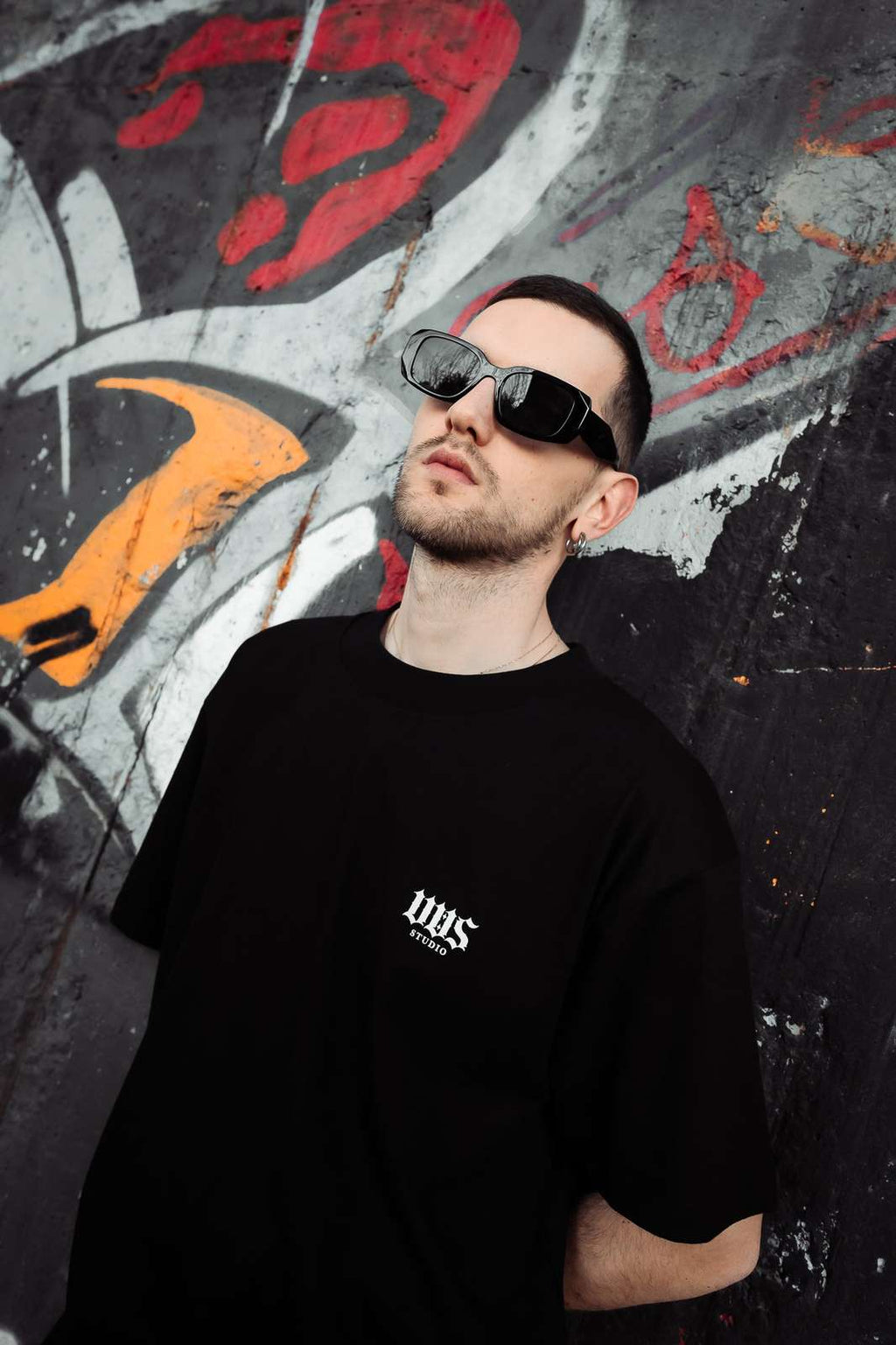 T-SHIRT "VERTICAL" - BLACK