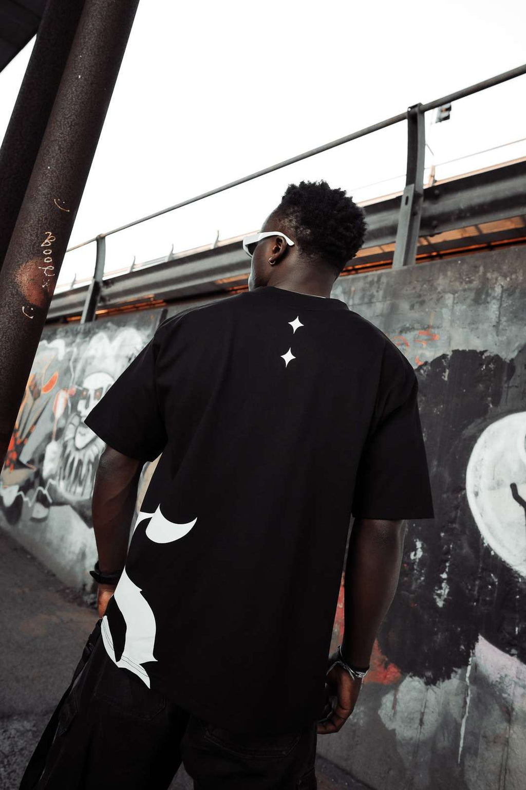 T-SHIRT "SIDE LOGO" - BLACK