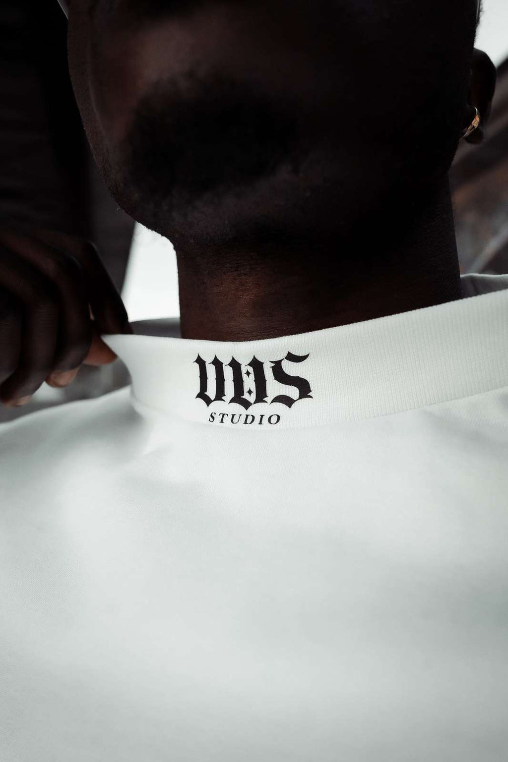 CREWNECK "VVS" - WHITE