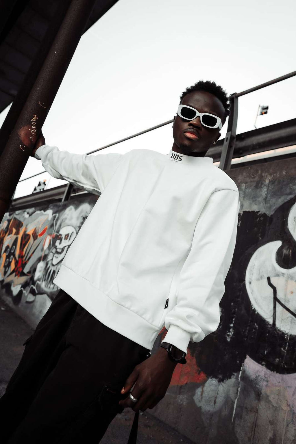 CREWNECK "VVS" - WHITE
