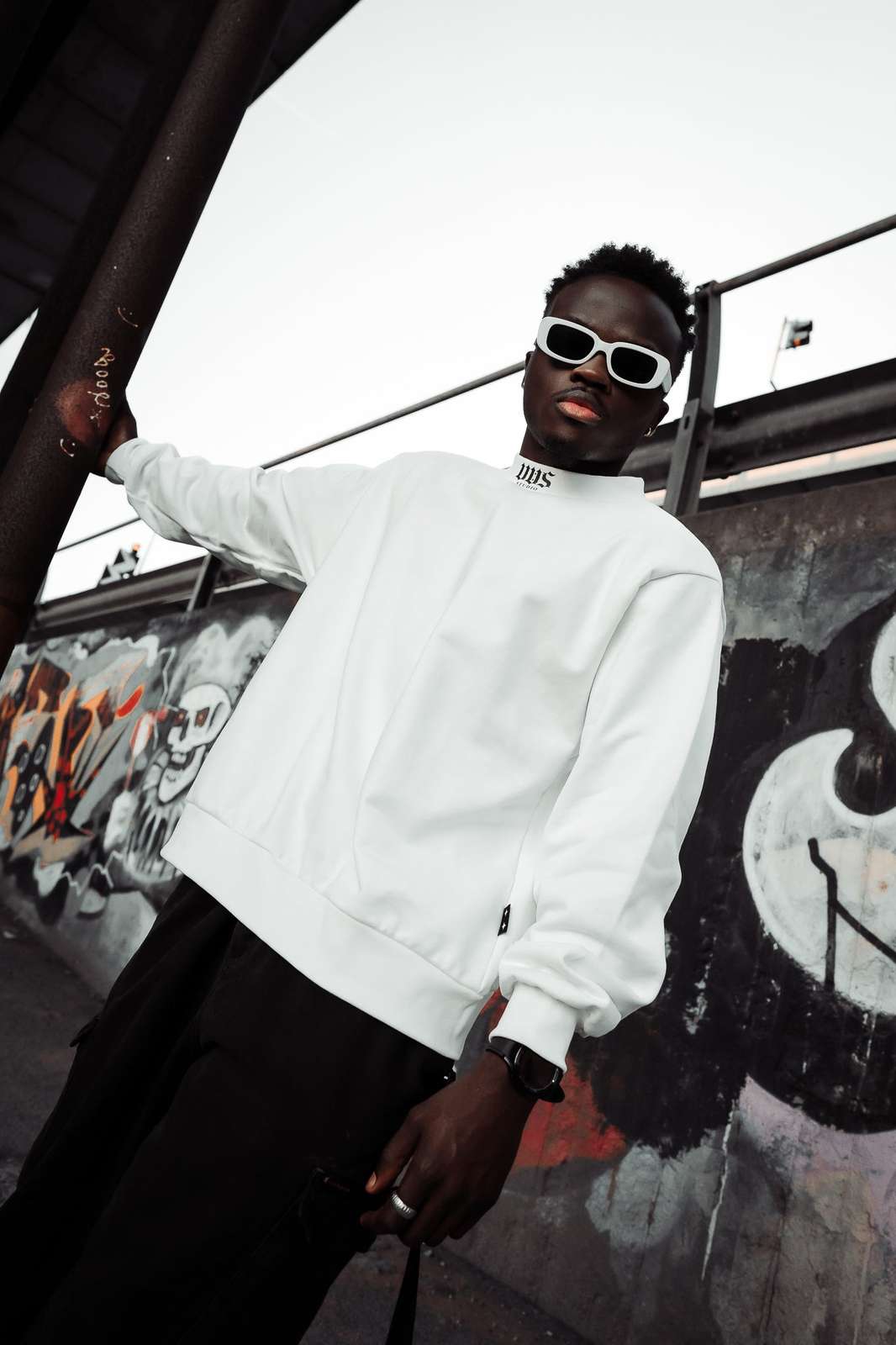 CREWNECK "VVS" - WHITE